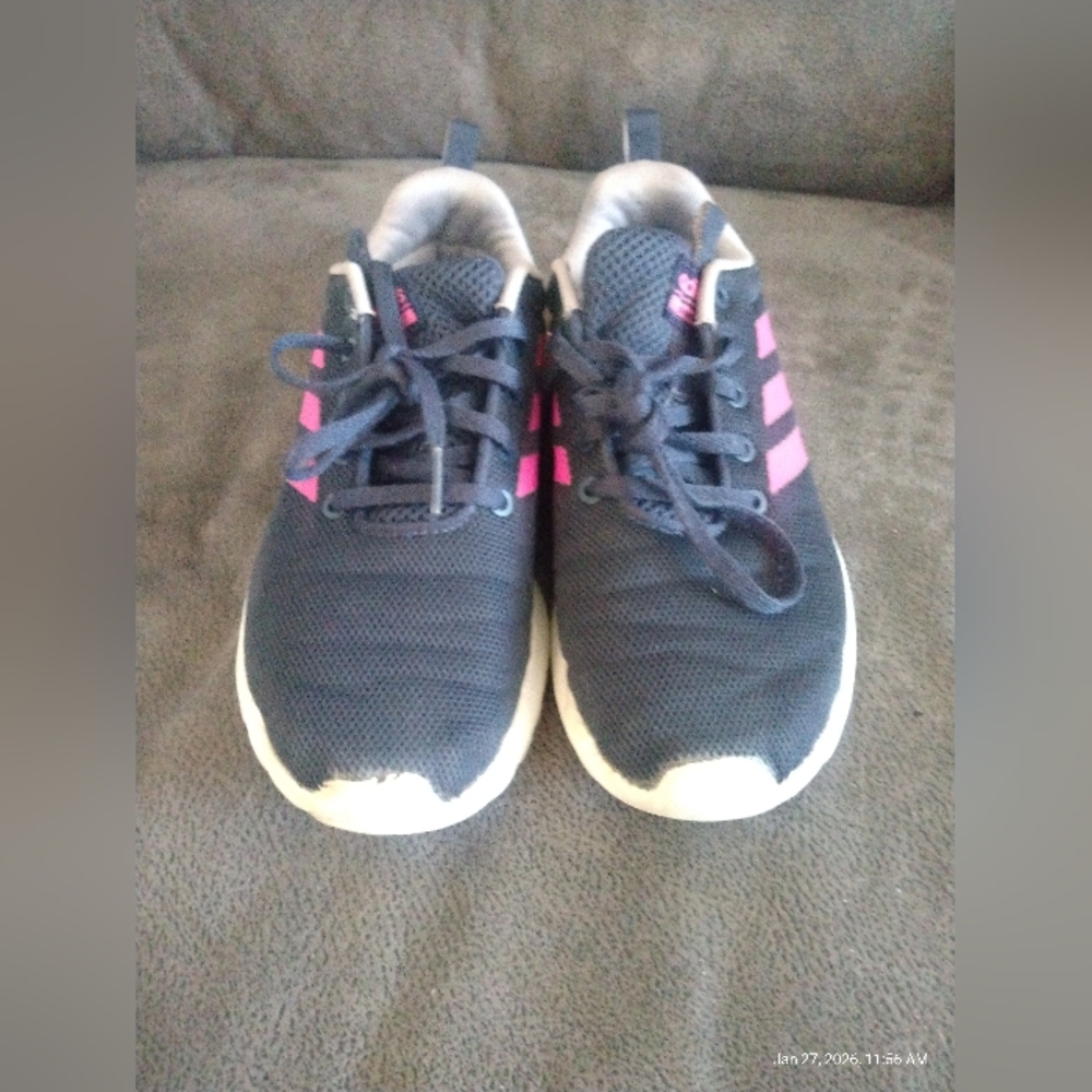 Adidas Cloud Foam Shoes Size 5 Navy Blue With Pink stripes.